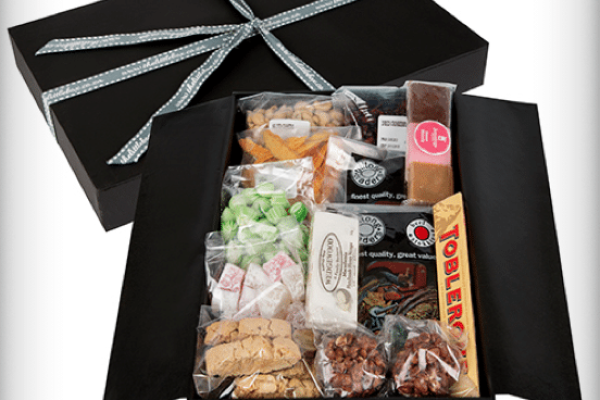 mega munchies gift box